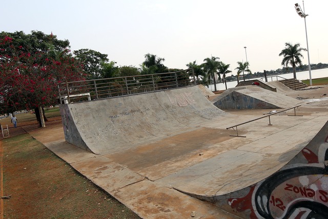 Promotoria de Meio Ambiente quer análise da possibilidade de retirar a pista de skate da Lagoa Maior
