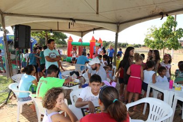 Mais Lazer nas Comunidades agita Jardim das Acácias e faz a alegria da criançada