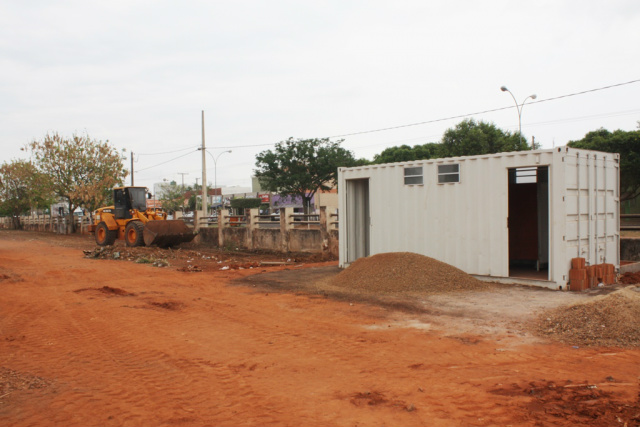Desenvolvimento Econômico realiza melhorias para o funcionamento das feiras livres O container será utilizado por frequentadores da feira livre de Três Lagoas. (Foto: Assessoria)
