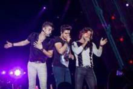 Os artistas comprovaram de que por detrás das nuvens existia uma linda noite aguardando o retorno de todos ao Estádio de Prudentão (Foto: Divulgação/Assecom)