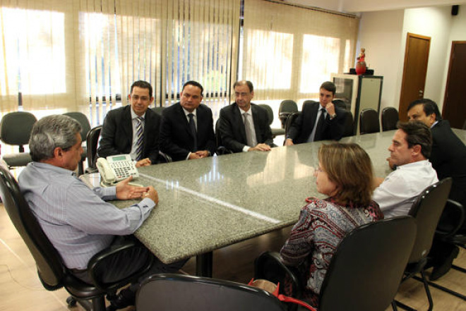 Governador discute usina de açúcar e álcool em Paranaíba A Usina Coruripe pretende instalar uma unidade no município de Paranaíba (Foto: Denilson Secreta)