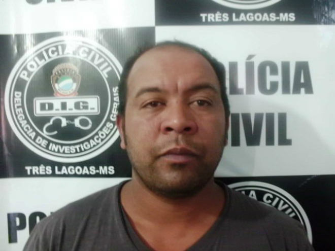 Quadrilha que vinha furtando fazendas é presa pela DIG Adriano Pires da Silva, (33) anos está preso por portar armas e munuções de uso restrito (Foto: Assessoria DIG)