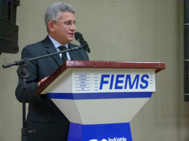 O coordenador do Comitê Gestor do PQF Avançado e gerente de Suprimentos da Fibria, Paulo Edson Martins Vieira, durante discurso na edição de 2016.(Foto/Assessoria)