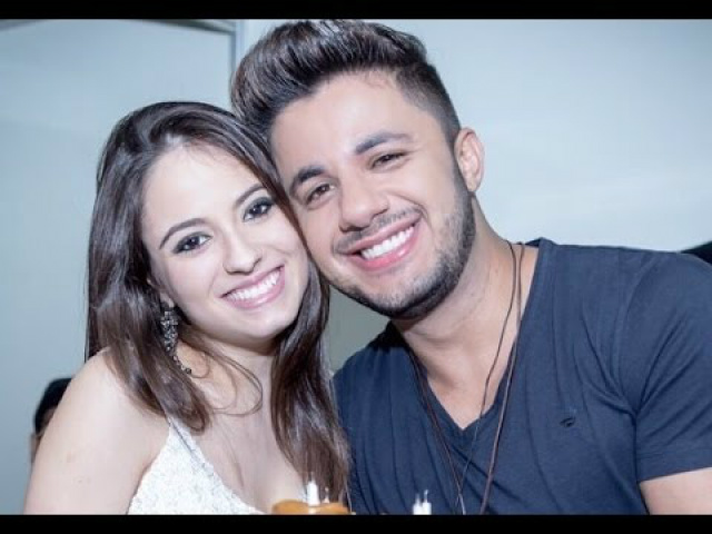 Allana Moraes e Cristiano Araújo.(Foto: Reprodução Youtube)