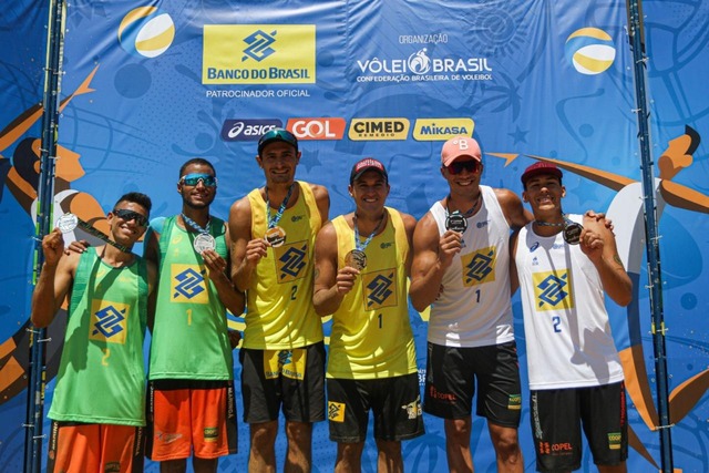 De Três Lagoas, Arthur Silva conquista medalha de prata no Super Praia, em Brasília-DF Fotos: CBV