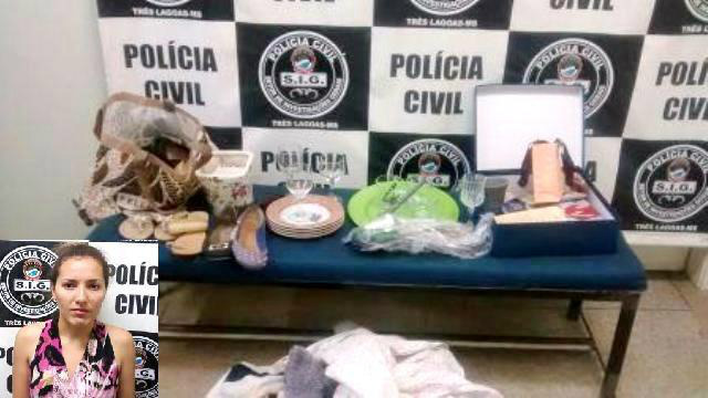 Acusada e produtos furtados por ela. (Foto: Divulgação/Polícia Civil).