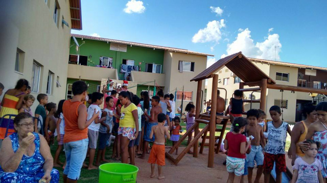 A festa reuniu inúmeras crianças. Na imagem a festa realizada no bairro Novo Oeste. (Foto: Donaldina Rosangela)