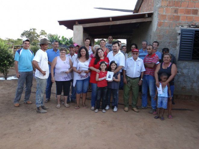 Vereador visita assentamento 20 de março no distrito Arapuá As indicações serão encaminhadas para os órgãos competentes (Foto: Divulgação/Assecom)