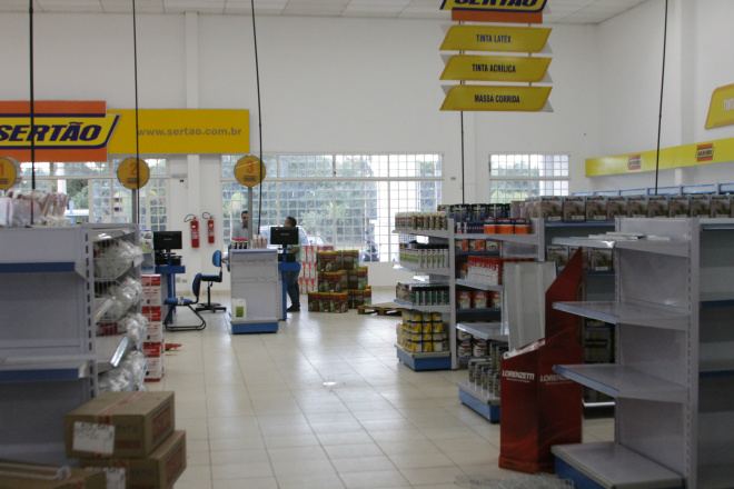 Inauguração da filial da Sertão em Três Lagoas será no dia 7 Estoque de tintas de marcas de primeira linha