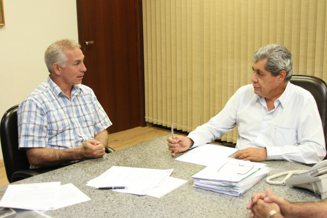 Prefeito esteve com o Governador André Puccinelli (Foto: Divulgação/Assecom)