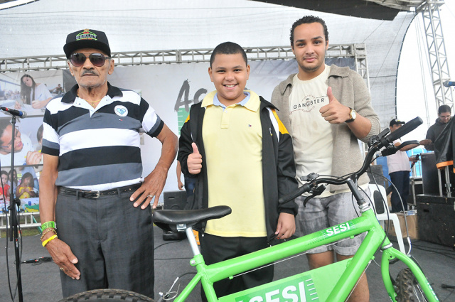 O sanfoneiro Martinho Cipriano, João Vitor e Matheus Souza. (Foto: Assessoria)