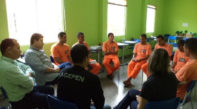 De assistência a combate à drogadição, ações de promoção social transformam vidas em presídios de MS Este ano, o projeto foi efetivado em todos os presídios de regime fechado e semiaberto de Campo Grande, além de ter sido realizado também em estabelecimentos prisionais de Aquidauana, Bataguassu, Dois Irmãos do Buriti, Dourados, Jardim, Naviraí, Rio Brilhante e Três Lagoas. (Foto: Divulgação)