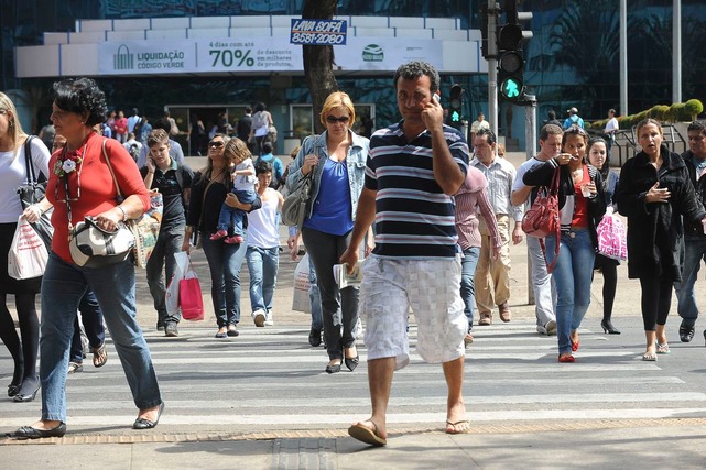 Taxa de desemprego no Brasil cai para 11,8% em julho, diz IBGE Foto: Wilson Dias - ABR