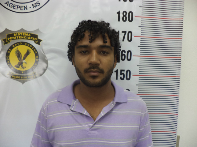 SIG de Três Lagoas prende homem por assalto em setembro No momento da prisão, Jesse estava em uma casa no bairro Paranapunga. (Foto: SIG/Três Lagoas)