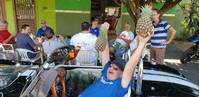 Confraria de amigos três-lagoenses comemora cinco anos sob a batuta do uruguaio Tchesco