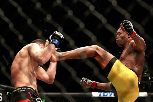 UFC anunciou que Anderson Silva foi pego no antidoping (Foto: Steve Marcus/AFP)