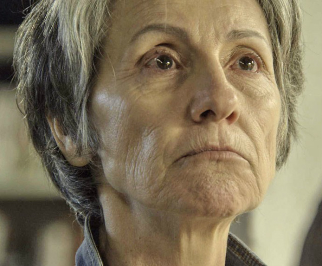 A REGRA DO JOGO: Djanira desmascara Romero Com lágrimas nos olhos, Djanira confronta Romero (Foto: TV Globo)