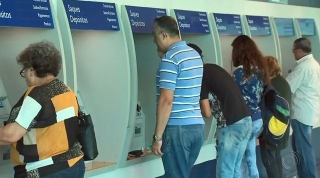 Começam saques do Fundo PIS para não correntistas da Caixa com menos de 60 anos Calendário do PIS Pasep — Foto: Reprodução/TV Globo