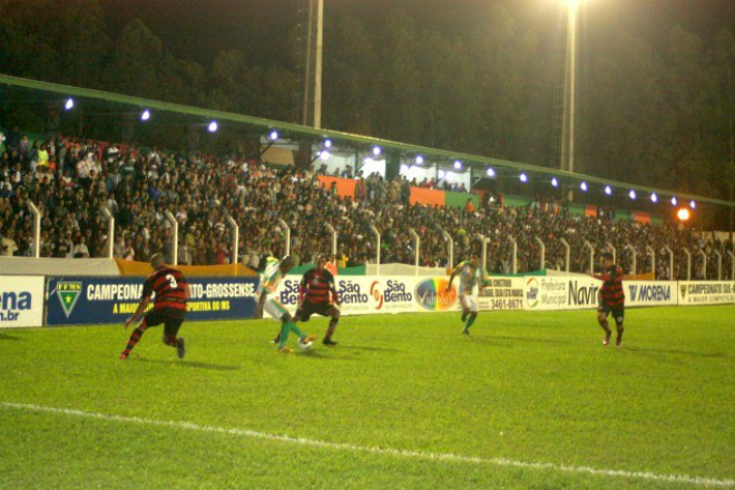 Estádio Virotão estava lotado para primeiro jogo da final (Foto: Orisvaldo Sales)