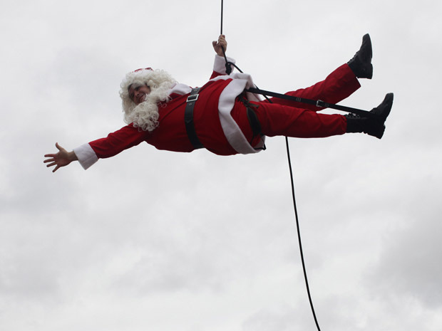 Valentim vestido de Papai Noel