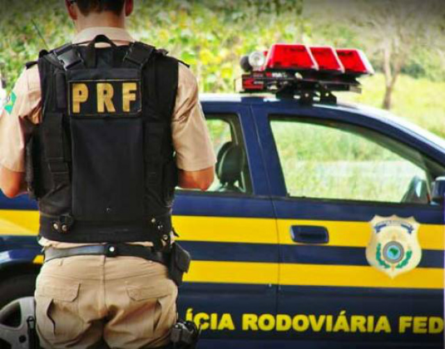 Os agentes da PRF realizaram a apreensão de um GM Montana que apresentava adulteração no número do chassi e nas placas de identificação (Foto: Arquivo)