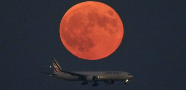 Seita cristã calcula que fim do mundo será nesta quarta Para alguns grupos religiosos, a última super lua foi um sinal do