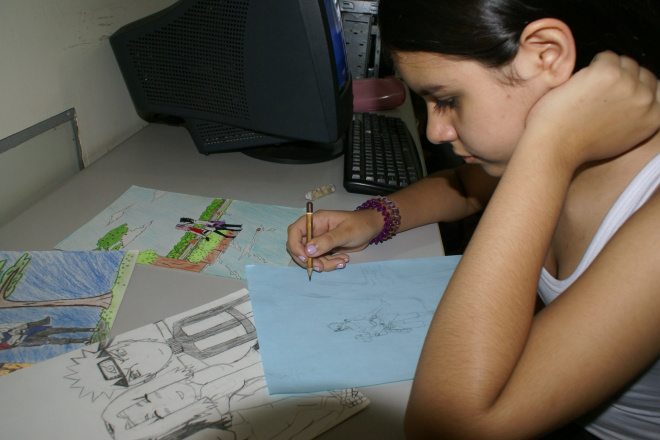 Bárbara tem apenas 11 anos e já desenha profissionalmente
Foto: Luciana Navarro