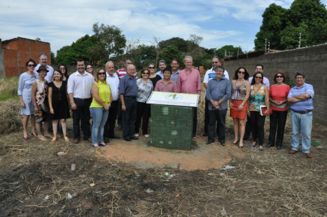CRO lança pedra fundamental da Delegacia Reg. do Bolsão O vice-prefeito Luiz Akira prestigiou o evento e destacou a importância do órgão para a melhoria dos serviços à comunidade (Foto: Divulgação/Assecom)