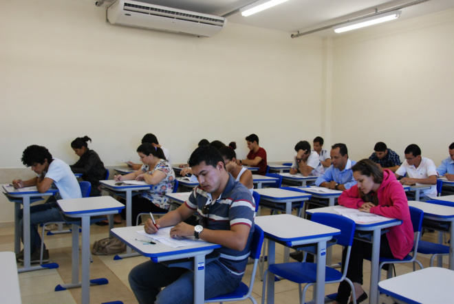 Processo seletivo do Senai atrai centenas de candidatos Ao todo, são 541 vagas nos cursos de automação industrial, celulose e papel, edificações, eletrotécnica, logística, mecânica, manutenção automotiva, segurança do trabalho e química (Foto: Divulgação/Assecom)