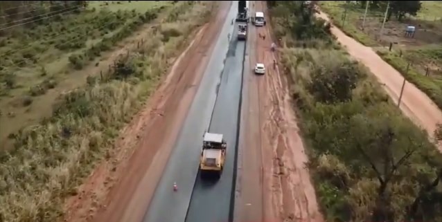 Recuperação dá vida nova à BR-262 e faz a estrada se despedir do apelido de Rodovia da Morte Vista aérea da recuperação da BR-262. Reprodução TV Perfil News