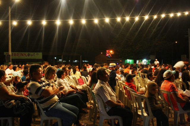 O Cine Sesi reuniu público de 2.010 pessoas em Camapuã nos três dias de exibição (Foto: Divulgação/Assecom)
