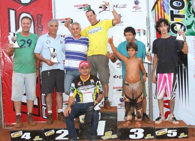 Festividades do 48º aniversário de Brasilândia é encerrada Motocross premiou diversos motociclistas do município, região do Estado e do país (Foto: Divulgação/Assecom)