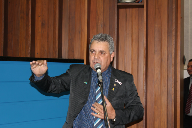 Guerreiro trabalha pela implantação de 500 casas em Brasilândia Deputado Angelo Guerreiro. (Foto: Assessoria).