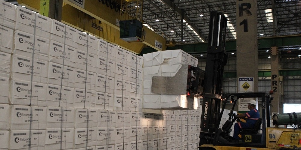 Em preparação para segunda linha, Eldorado quer ampliar operação no Porto de Santos Terminal da Eldorado na região de Outeirinhos, no Porto de Santos, opera 13 mil toneladas por dia (Carlos Nogueira/AT)