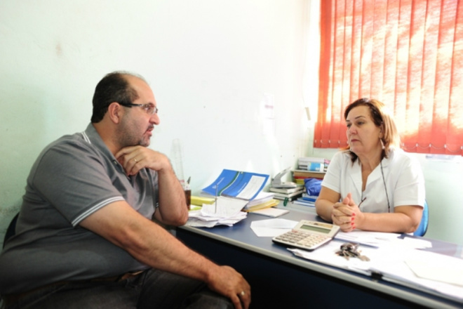 Apóstolo Ivanildo visita Escola Estadual Bom Jesus Ivanildo esteve com a Secretária de Educação, Nilene Badeca que se comprometeu a resolver o problema da merendeira (Foto: Divulgação/Assecom)