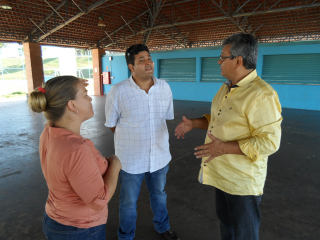 Brasileiro de Motocross recebe cadastro de comerciantes para praça de alimentação Poderão ser comercializados cachorro quente, lanches, salgados e outros alimentos, desde que estejam dentro das normas da Vigilância Sanitária que deverá fiscalizar todos os estabelecimentos instalados no local (Foto: Nelson Roberto/Perfil News)