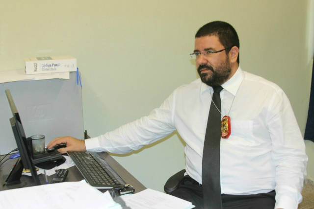Polícia investiga assassinato violento de jovem de 16 anos Delegado Thiago José Passos da Silva, do Setor de Investigações Gerais (SIG) da Polícia Civil de Três Lagoas. (Foto: Arquivo/Perfil News).