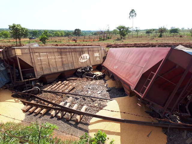 Trem com carga de soja descarrila em Aparecida do Taboado O motivo do acidente a reportagem não conseguiu informações precisas (Foto:Assessoria)
