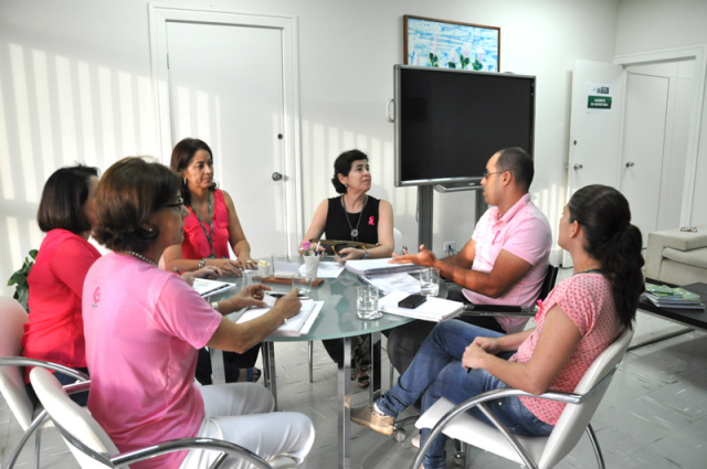 Prefeita Marcia Moura em reunião na sede da Secretaria de Estado de Educação (Foto:Assessoria)