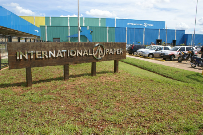 International Paper está entre melhores empresas para início de carreira Fábrica da IP em Três Lagoas. (Foto: Arquivo/Perfil News)