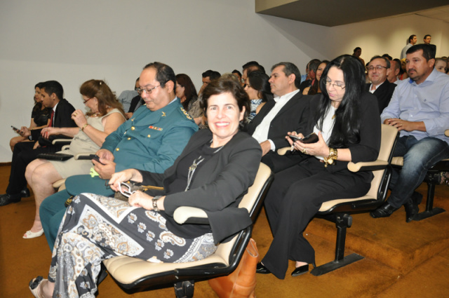 Prefeita participa da entrega de homenagens a personalidades de MS Prefeita Marcia moura durante sessão solene em Campo Grande MS(Foto:Assessoria)