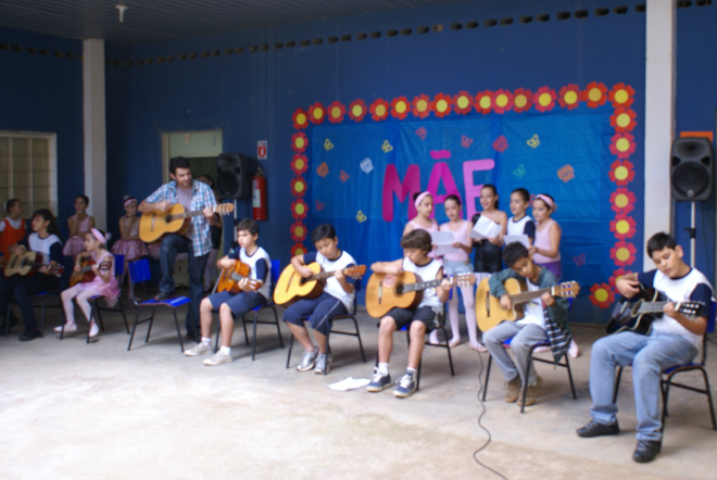 Alunos realizaram várias apresentações em homenagem ao 