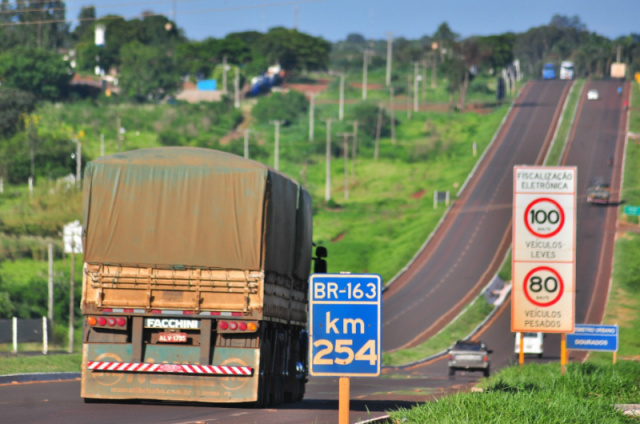 Trecho da BR-163 que passa pela Capital, rodovia que poderá ter nove pedágios a partir do ano que vem (Foto: Google)