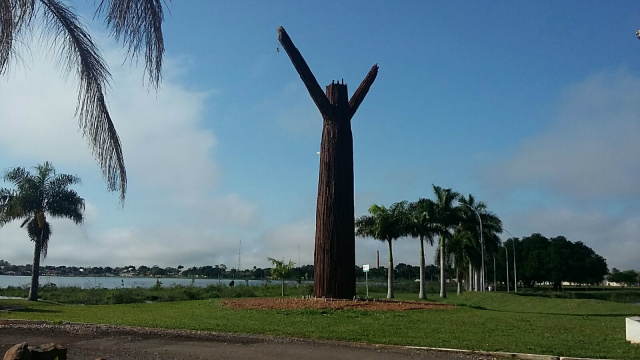 A terça-feira (13), pós feriado prolongado amanheceu com algumas nuvens, porém não há previsão de chuva segundo o site Climatempo. (Foto: Patrícia Miranda) 