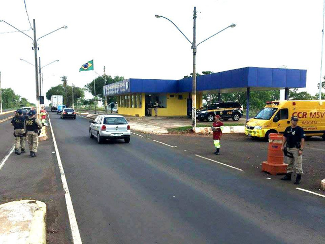 PRF fiscalizou 4.288 veículos durante a Operação Nossa Senhora Aparecida. (Fotos: Divulgação/PRF).