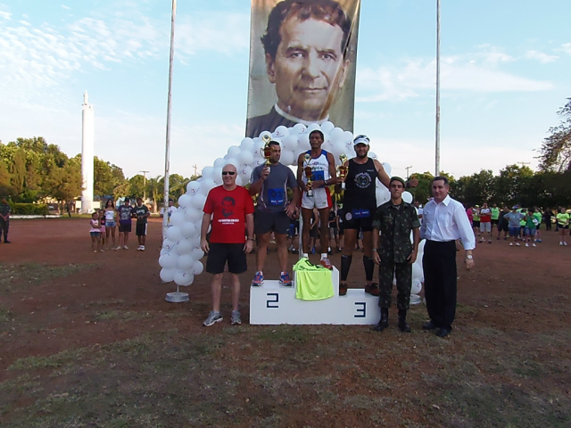 Mini Maratona Dom Bosco contou com a participação de 157 atletas O evento é alusivo às comemorações do Bicentenário do nascimento de Dom Bosco, nascido em 16 de agosto de 1815 (Foto: Divulgação/Assecom)