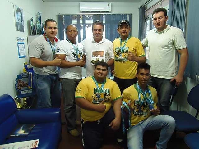Atletas de Três Lagoas conquistam 29 medalhas em competição no interior Paulista Os atletas três-lagoenses trouxeram para o Município 29 medalhas sendo 14 de ouro, seis de prata e nove de bronze, além de um troféu por equipe pela conquista da 3ª colocação (Foto: Divulgação/Assecom)
