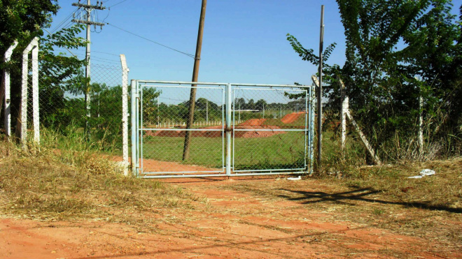 Portão dos fundos do Arena Mix será destinado para a entrada de pilotos e equipes. Foto: Cristiane Vieira