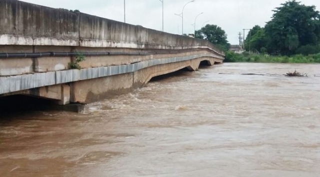 Rio Taquari sobe rapidamente e Imasul emite alerta para a ocorrência de enchentes em Coxim Às 7h30 de hoje (9) a cota estava em 475 cm, mas subiu em média de 4,25 cm/h chegando a 792 cm às 11h30. (Foto: Divulgação)