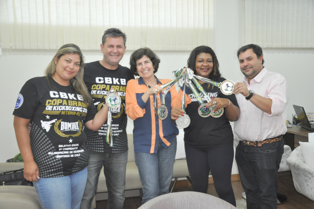 Prefeita Marcia Moura parabeniza atleta Alex Ortiz pela conquista de seis medalhas Competidor com 20 anos de carreira, Alex possui mais de 200 títulos (Foto:Assessoria)